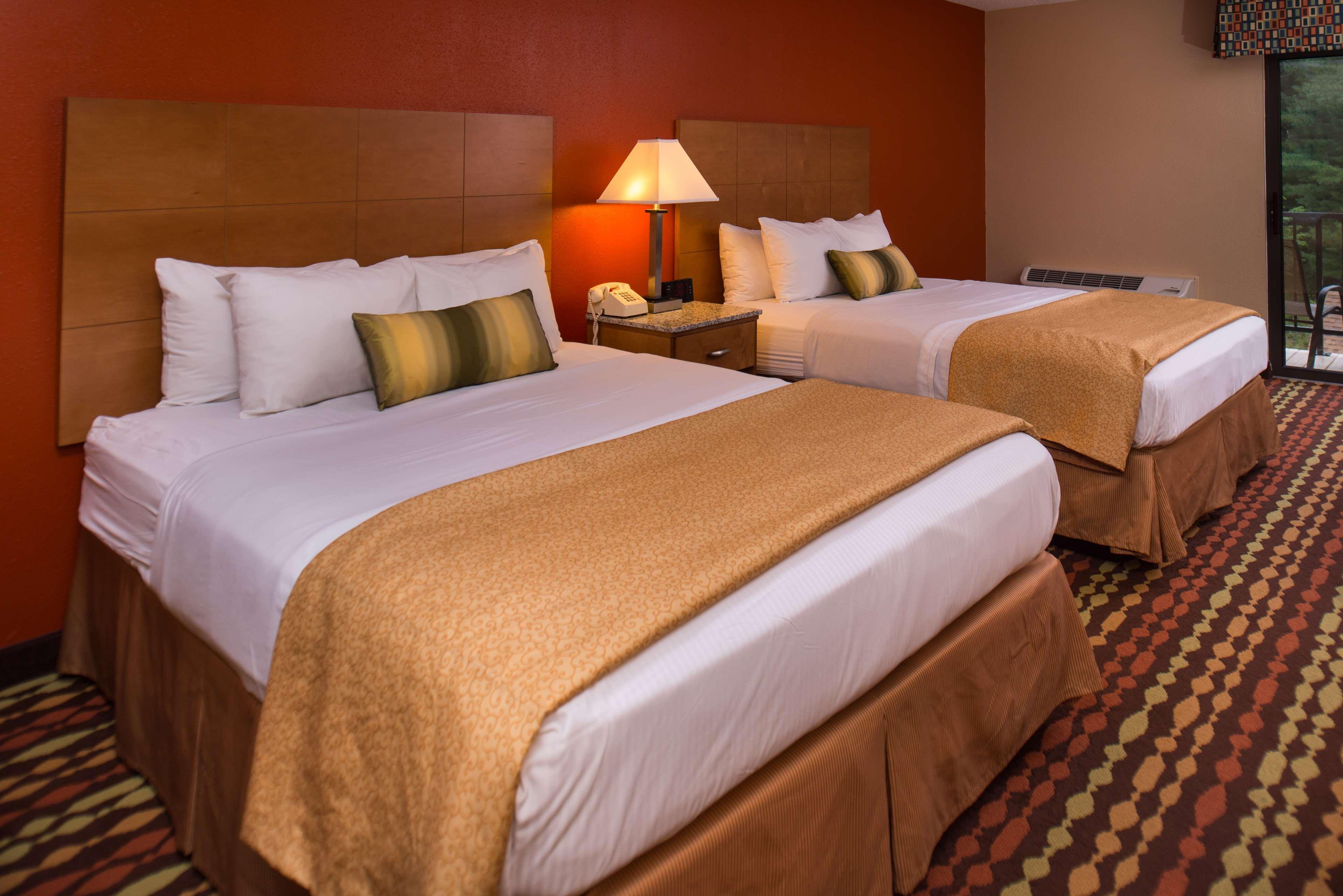 Best Western Ambassador Inn & Suites Wisconsin Dells Esterno foto