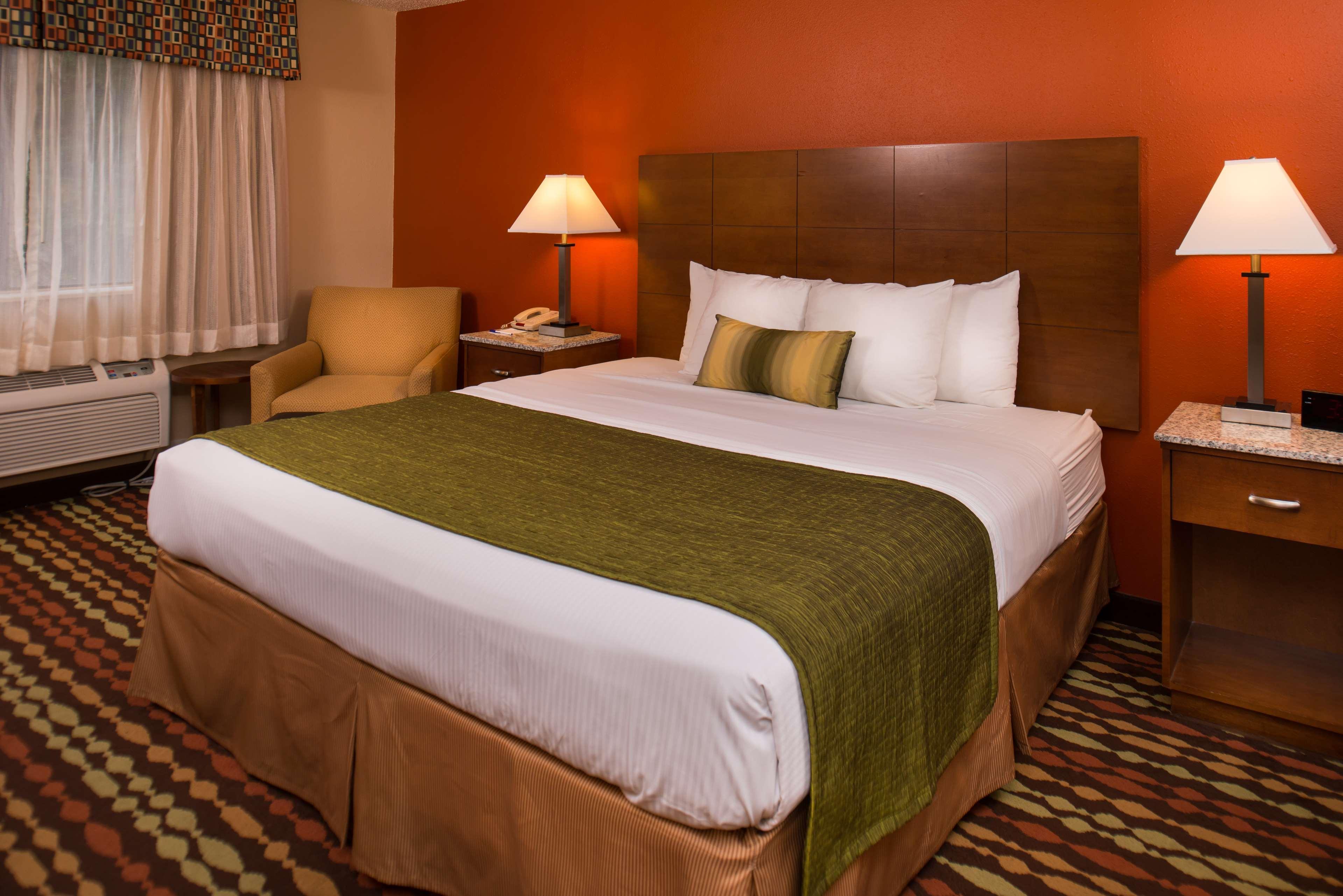 Best Western Ambassador Inn & Suites Wisconsin Dells Esterno foto