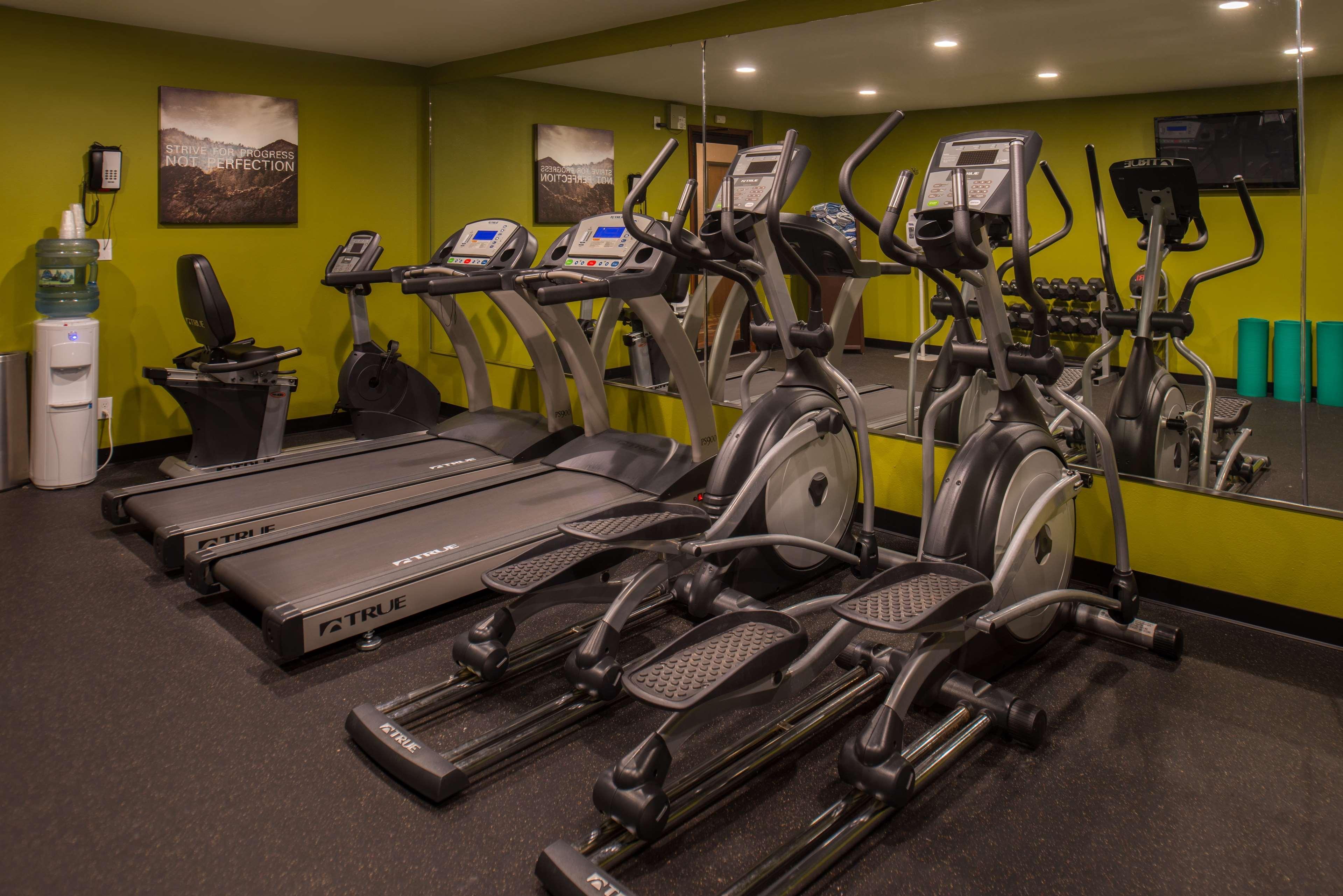 Best Western Ambassador Inn & Suites Wisconsin Dells Esterno foto