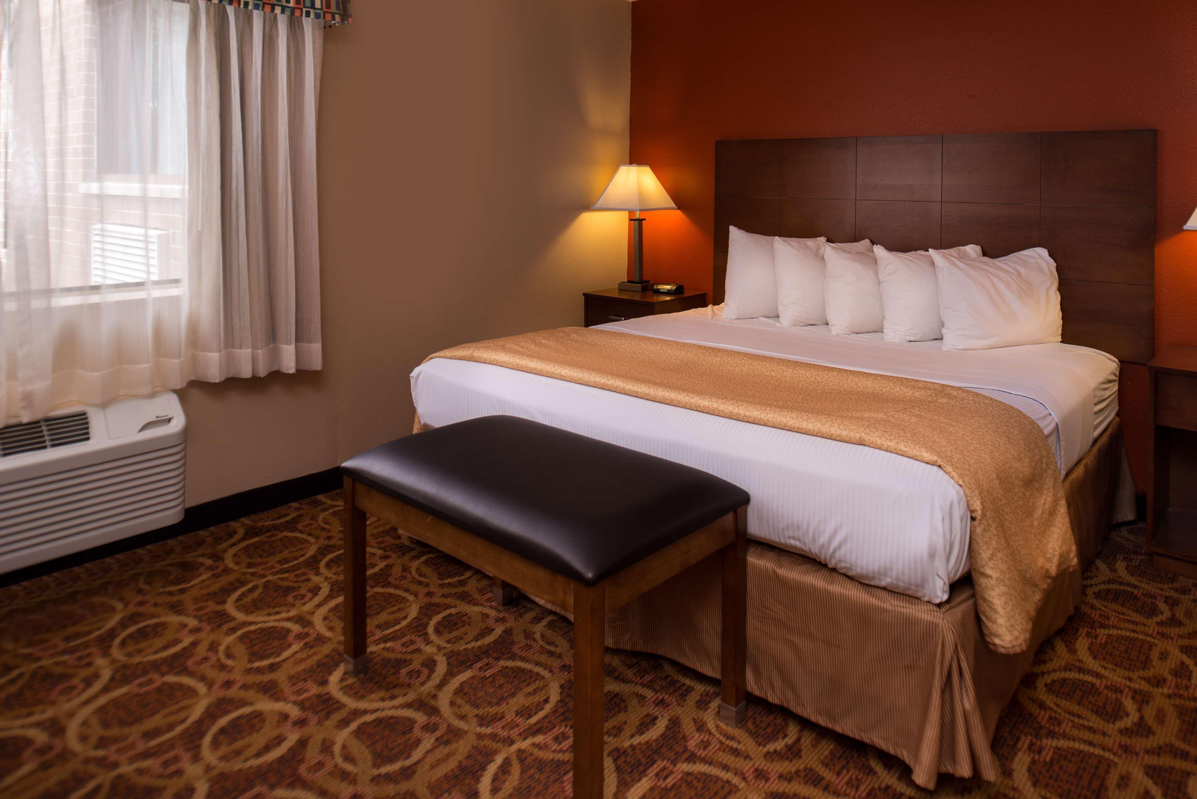 Best Western Ambassador Inn & Suites Wisconsin Dells Esterno foto