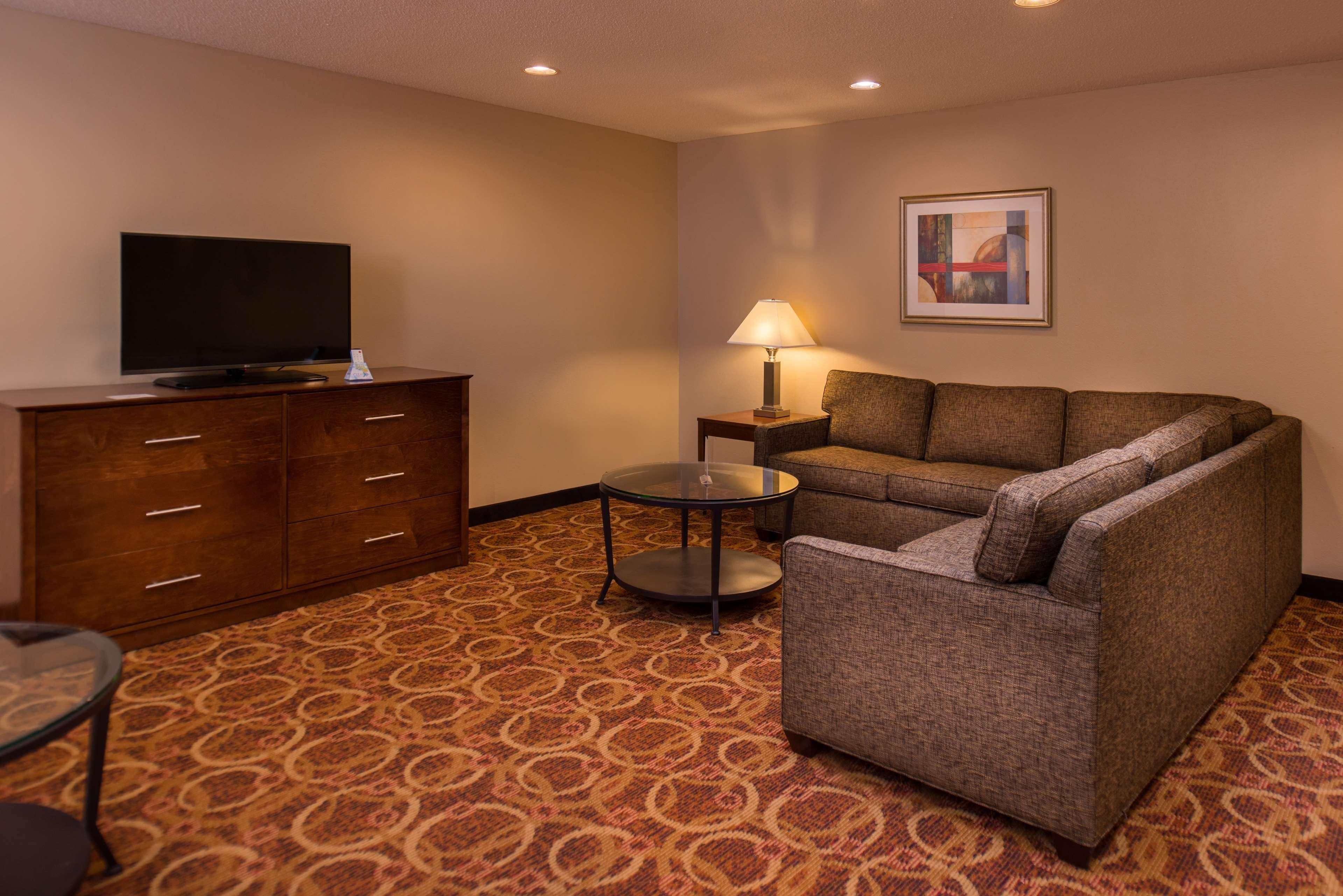 Best Western Ambassador Inn & Suites Wisconsin Dells Esterno foto