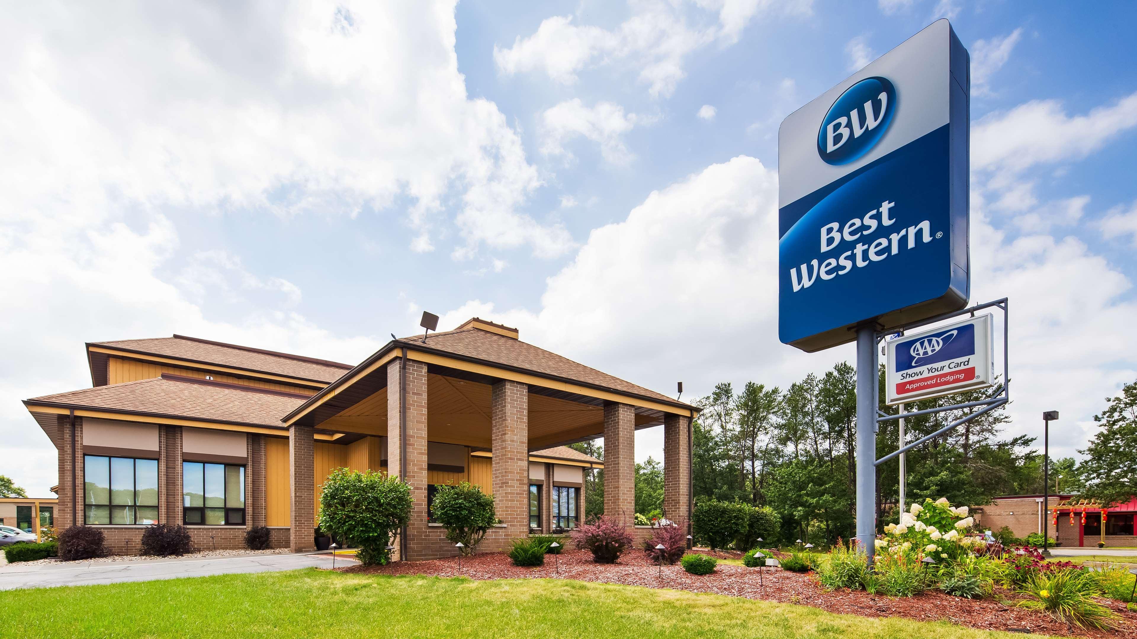 Best Western Ambassador Inn & Suites Wisconsin Dells Esterno foto