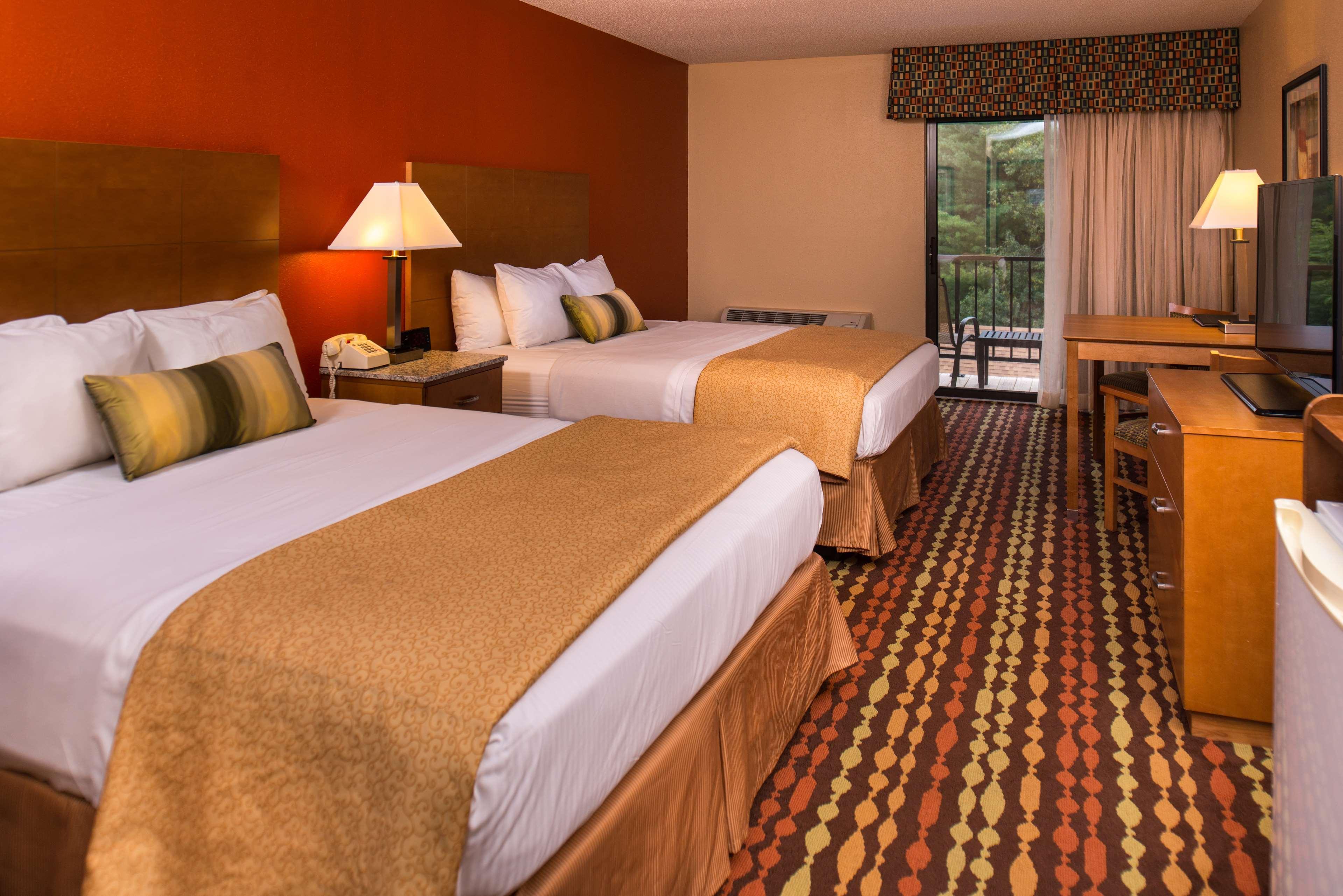 Best Western Ambassador Inn & Suites Wisconsin Dells Esterno foto