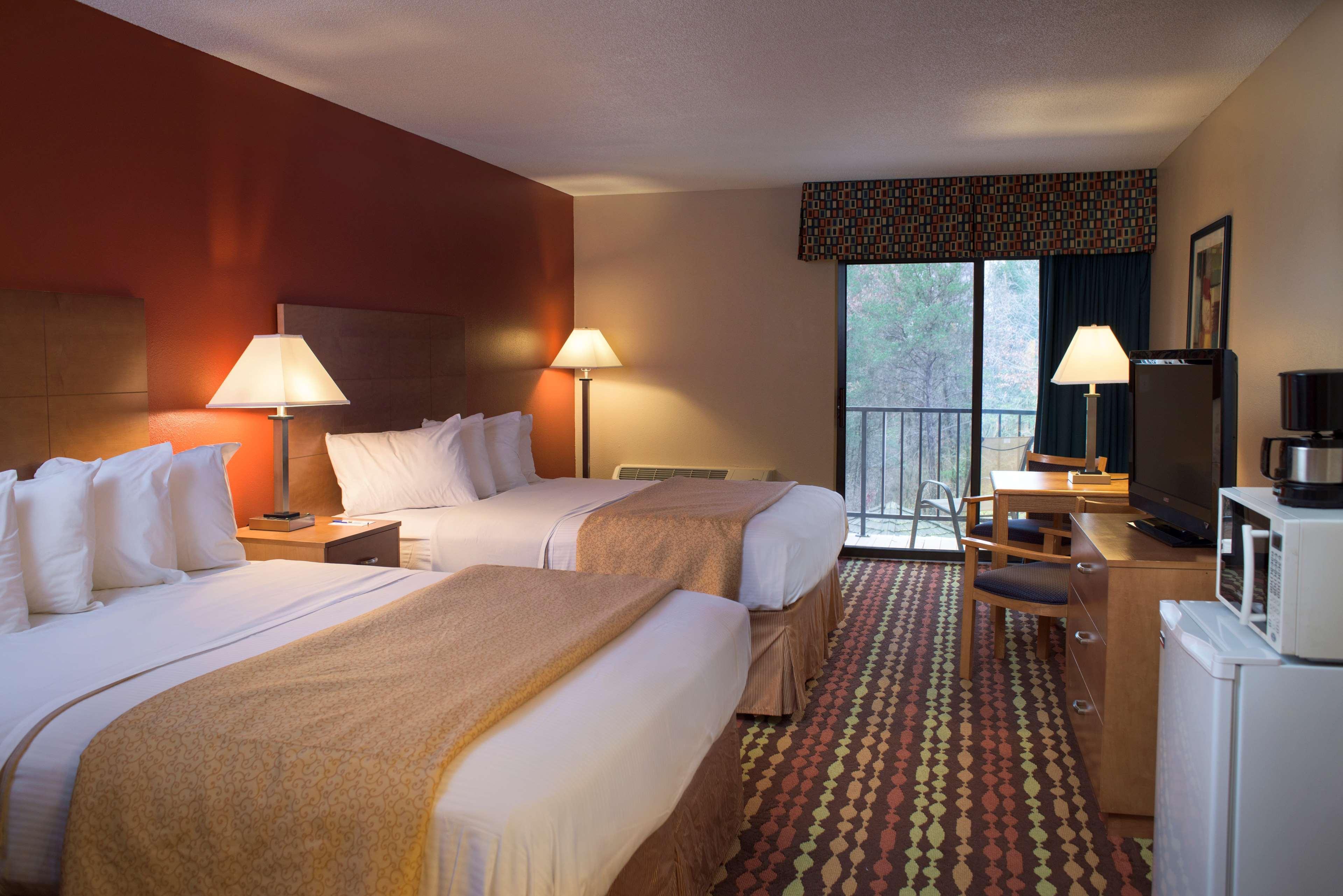 Best Western Ambassador Inn & Suites Wisconsin Dells Esterno foto