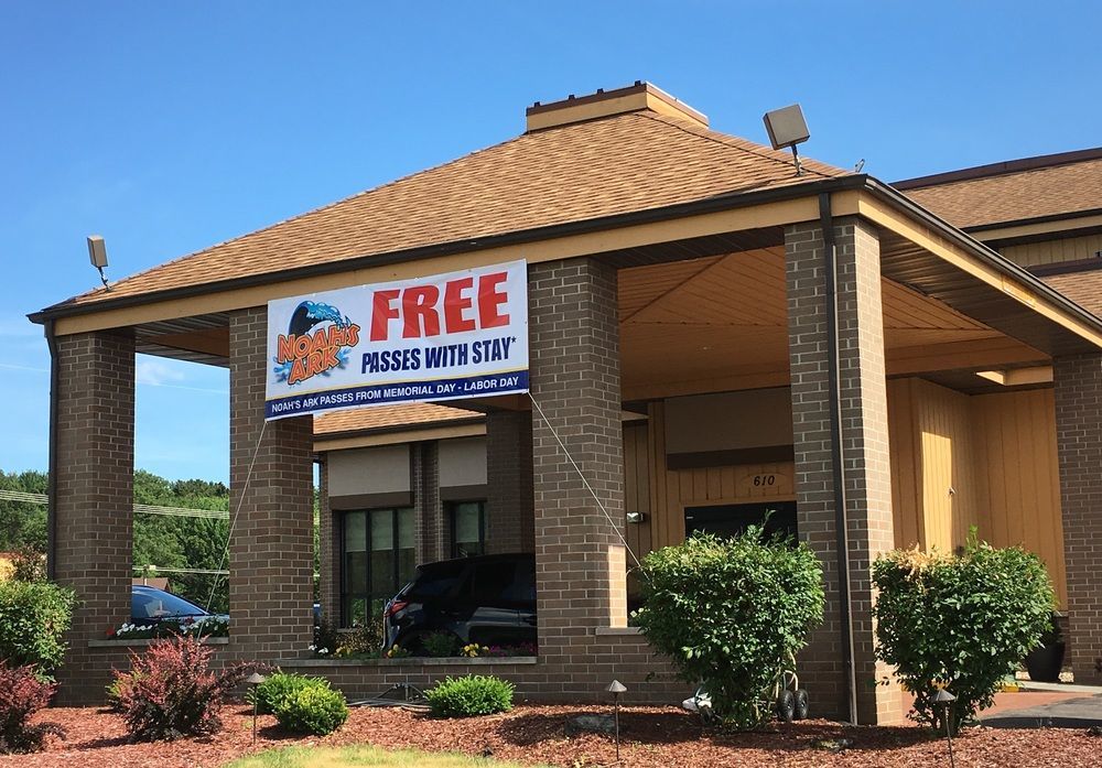 Best Western Ambassador Inn & Suites Wisconsin Dells Esterno foto